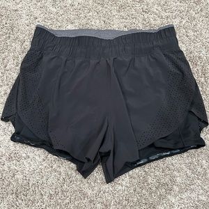 Lululemon spandex shorts